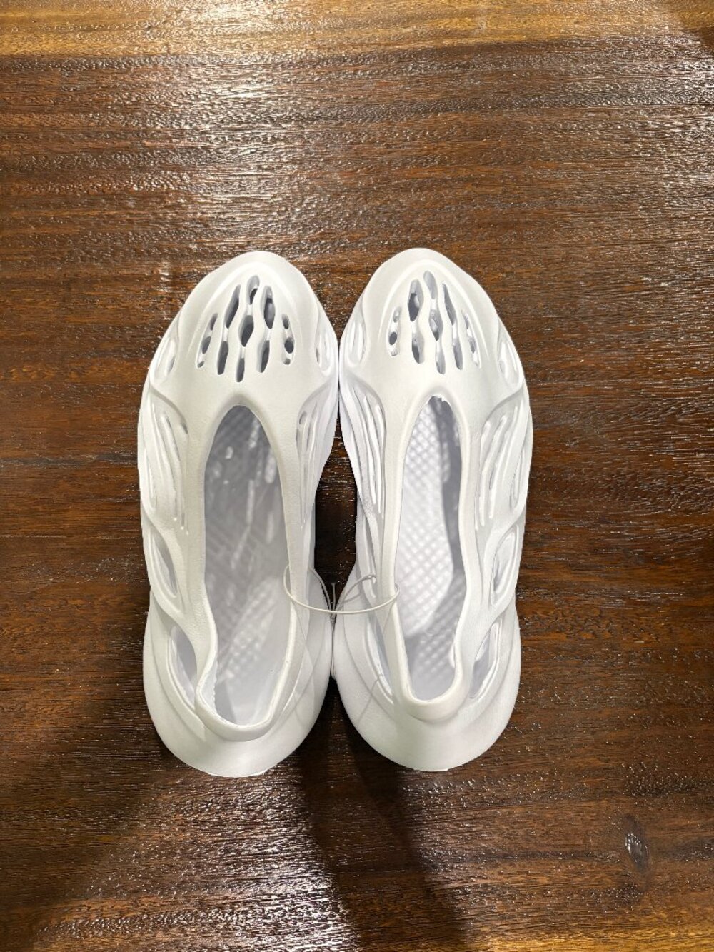 Men's White Foam Running Shoes sz 12 13 US  46 EU  NEW NIP Runners Slip on